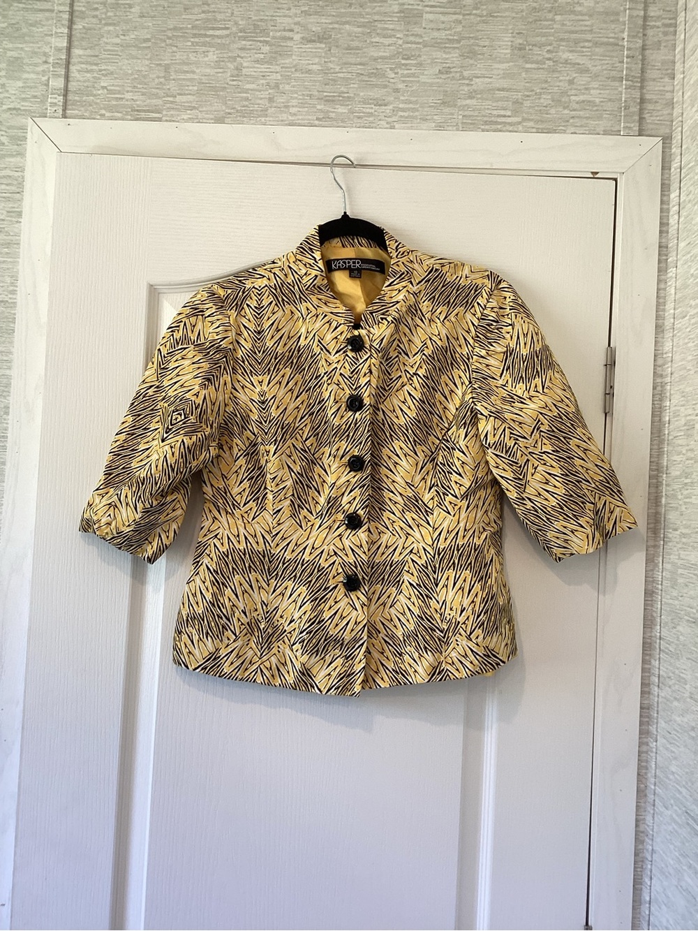 Kasper Yellow and Black Patterned Short Jacket 10 EUC